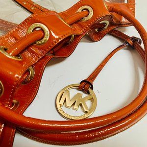 MICHAEL KORS See-Thru Tote -- {Stylish and Fun}